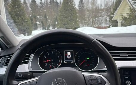 Volkswagen Passat B8 рестайлинг, 2021 год, 3 000 000 рублей, 3 фотография