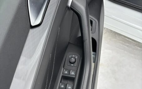 Volkswagen Passat B8 рестайлинг, 2021 год, 3 000 000 рублей, 4 фотография