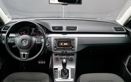 Volkswagen Passat B7, 2013 год, 1 690 000 рублей, 11 фотография