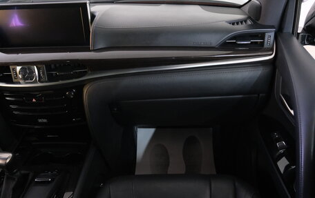 Lexus LX III, 2017 год, 8 599 000 рублей, 21 фотография