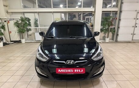 Hyundai Solaris II рестайлинг, 2013 год, 880 000 рублей, 3 фотография