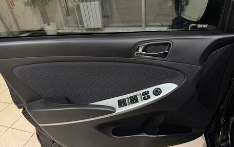 Hyundai Solaris II рестайлинг, 2013 год, 880 000 рублей, 14 фотография