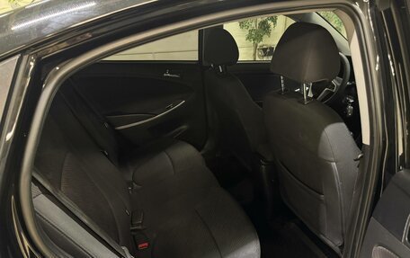 Hyundai Solaris II рестайлинг, 2013 год, 880 000 рублей, 10 фотография