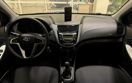 Hyundai Solaris II рестайлинг, 2013 год, 880 000 рублей, 8 фотография