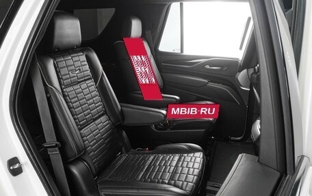 Cadillac Escalade V, 2021 год, 13 299 000 рублей, 15 фотография