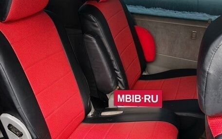 Mazda MPV II, 2000 год, 400 000 рублей, 11 фотография