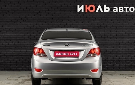 Hyundai Solaris II рестайлинг, 2013 год, 800 000 рублей, 5 фотография