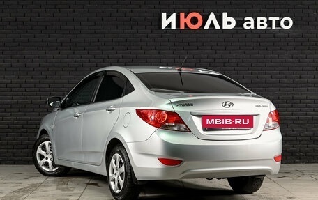 Hyundai Solaris II рестайлинг, 2013 год, 800 000 рублей, 7 фотография