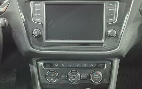 Volkswagen Tiguan II, 2017 год, 2 623 529 рублей, 15 фотография