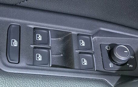 Volkswagen Tiguan II, 2017 год, 2 623 529 рублей, 17 фотография