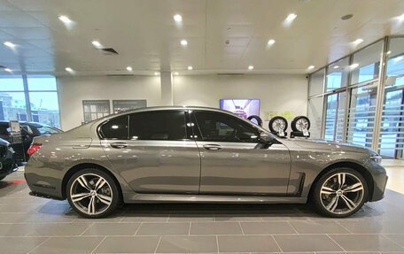 BMW 7 серия, 2018 год, 3 950 000 рублей, 8 фотография