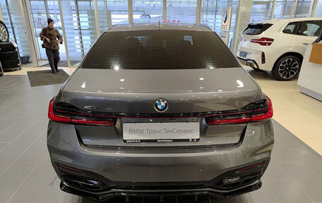 BMW 7 серия, 2018 год, 3 950 000 рублей, 10 фотография