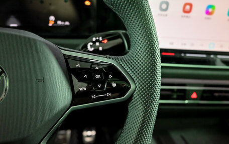 Volkswagen Tiguan, 2025 год, 4 950 000 рублей, 16 фотография