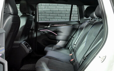 Volkswagen Tiguan, 2025 год, 4 950 000 рублей, 24 фотография