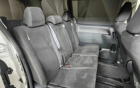 Toyota Esquire I, 2016 год, 1 865 150 рублей, 16 фотография