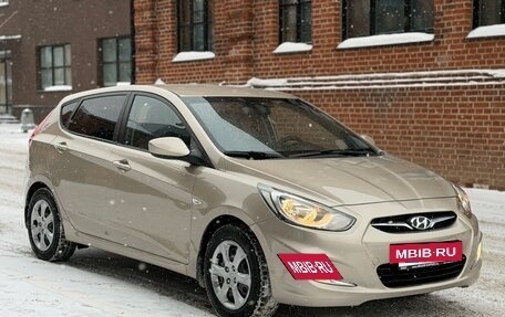 Hyundai Solaris II рестайлинг, 2012 год, 815 000 рублей, 2 фотография