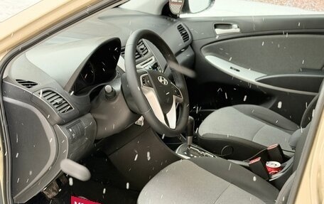 Hyundai Solaris II рестайлинг, 2012 год, 815 000 рублей, 5 фотография