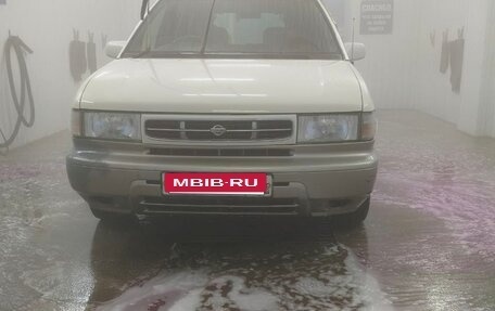 Nissan Prairie III, 1990 год, 170 000 рублей, 2 фотография