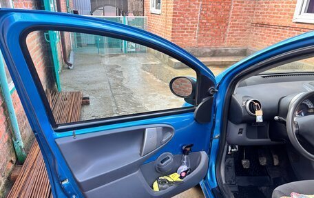 Peugeot 107 I рестайлинг, 2007 год, 450 000 рублей, 3 фотография