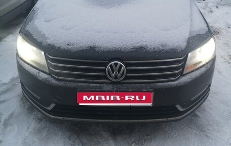 Volkswagen Passat B7, 2011 год, 790 000 рублей, 9 фотография