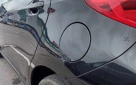 Toyota Ractis II, 2011 год, 980 000 рублей, 6 фотография