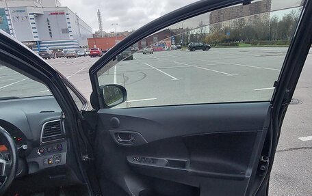 Toyota Ractis II, 2011 год, 980 000 рублей, 12 фотография