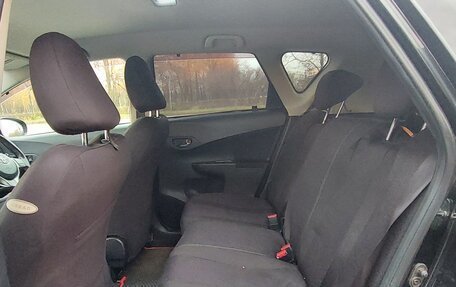 Toyota Ractis II, 2011 год, 980 000 рублей, 19 фотография