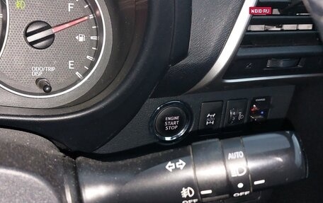 Toyota Ractis II, 2011 год, 980 000 рублей, 22 фотография