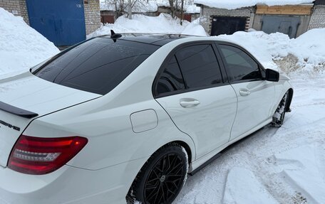 Mercedes-Benz C-Класс, 2011 год, 1 980 000 рублей, 4 фотография