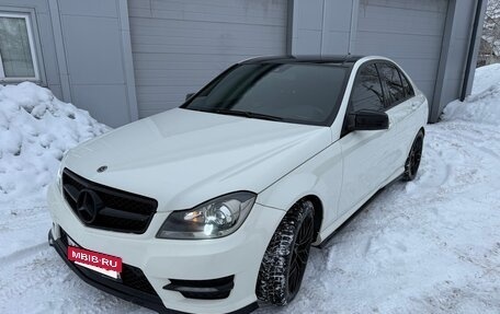 Mercedes-Benz C-Класс, 2011 год, 1 980 000 рублей, 2 фотография