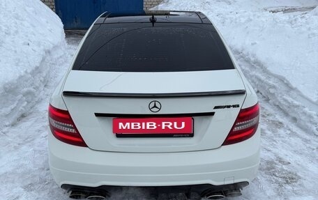 Mercedes-Benz C-Класс, 2011 год, 1 980 000 рублей, 9 фотография