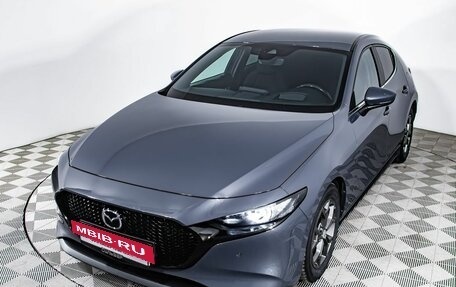 Mazda 3, 2019 год, 2 300 000 рублей, 11 фотография