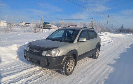 Hyundai Tucson III, 2005 год, 730 000 рублей, 1 фотография