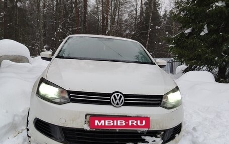 Volkswagen Polo VI (EU Market), 2013 год, 533 000 рублей, 1 фотография