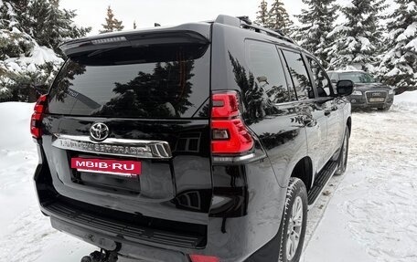 Toyota Land Cruiser Prado 150 рестайлинг 2, 2018 год, 5 150 000 рублей, 33 фотография