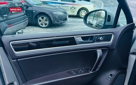 Volkswagen Touareg III, 2017 год, 3 750 000 рублей, 10 фотография