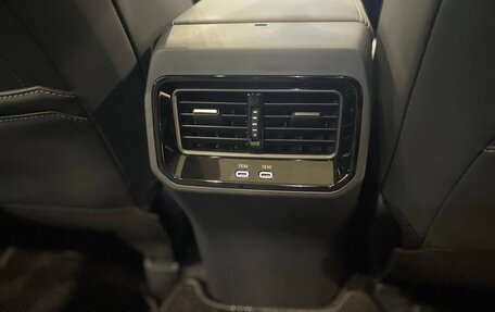 Toyota RAV4, 2025 год, 5 095 000 рублей, 17 фотография