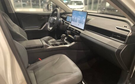 Toyota RAV4, 2025 год, 5 095 000 рублей, 14 фотография