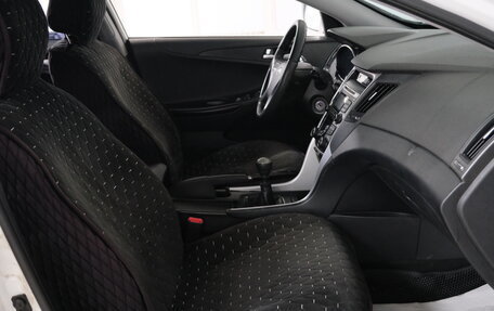 Hyundai Sonata VI, 2012 год, 779 000 рублей, 19 фотография