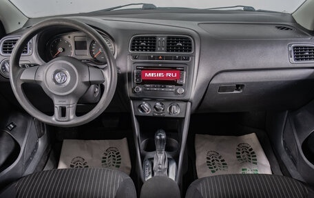 Volkswagen Polo VI (EU Market), 2012 год, 879 000 рублей, 8 фотография