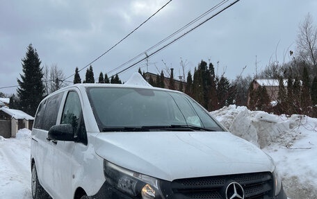 Mercedes-Benz Vito, 2017 год, 2 250 000 рублей, 2 фотография
