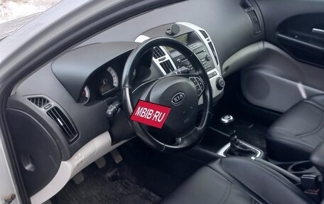 KIA cee'd I рестайлинг, 2009 год, 590 000 рублей, 7 фотография