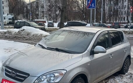 KIA cee'd I рестайлинг, 2009 год, 590 000 рублей, 2 фотография