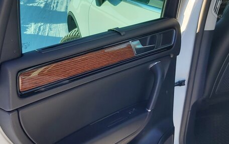 Volkswagen Touareg III, 2017 год, 3 650 000 рублей, 13 фотография