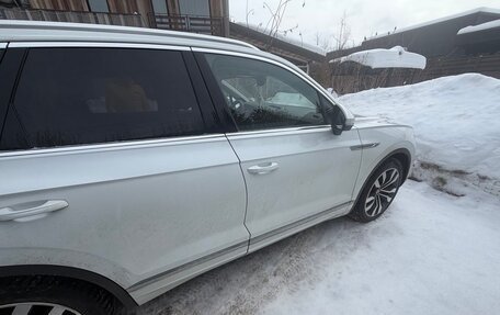 Volkswagen Touareg III, 2020 год, 4 800 000 рублей, 25 фотография