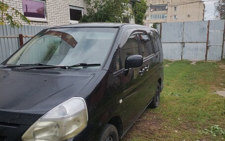 Nissan Serena II, 2003 год, 630 000 рублей, 1 фотография