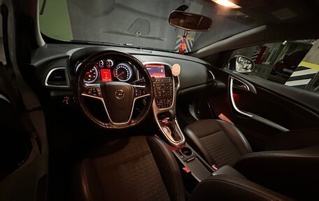 Opel Astra J, 2014 год, 870 000 рублей, 11 фотография