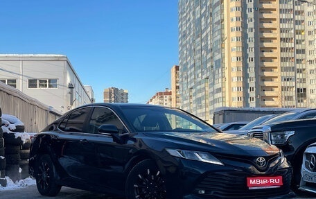 Toyota Camry, 2018 год, 2 649 000 рублей, 1 фотография