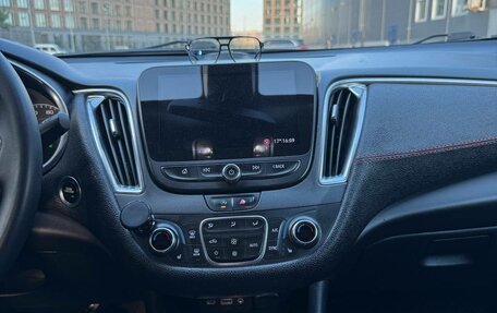 Chevrolet Malibu IX, 2019 год, 1 090 000 рублей, 13 фотография