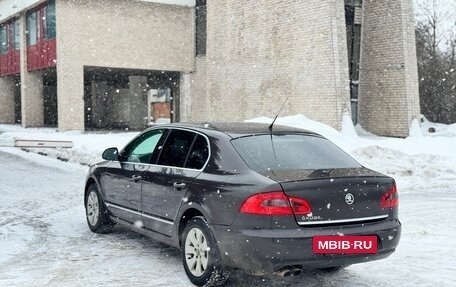 Skoda Superb III рестайлинг, 2009 год, 750 000 рублей, 5 фотография